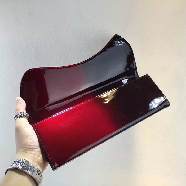 2016新作◆Christian Louboutin ルブタンコピー Pigalle Clutch★PIGALLE CLUTCH☆パテントクラッチバッグ RED/BLACK 1111097PK7A